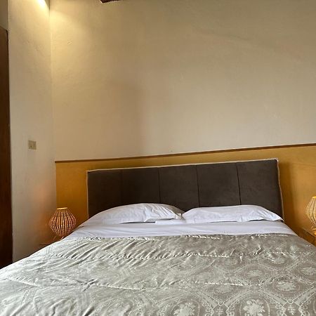 Апартаменты Ponte Vecchio Tower Флоренция Экстерьер фото