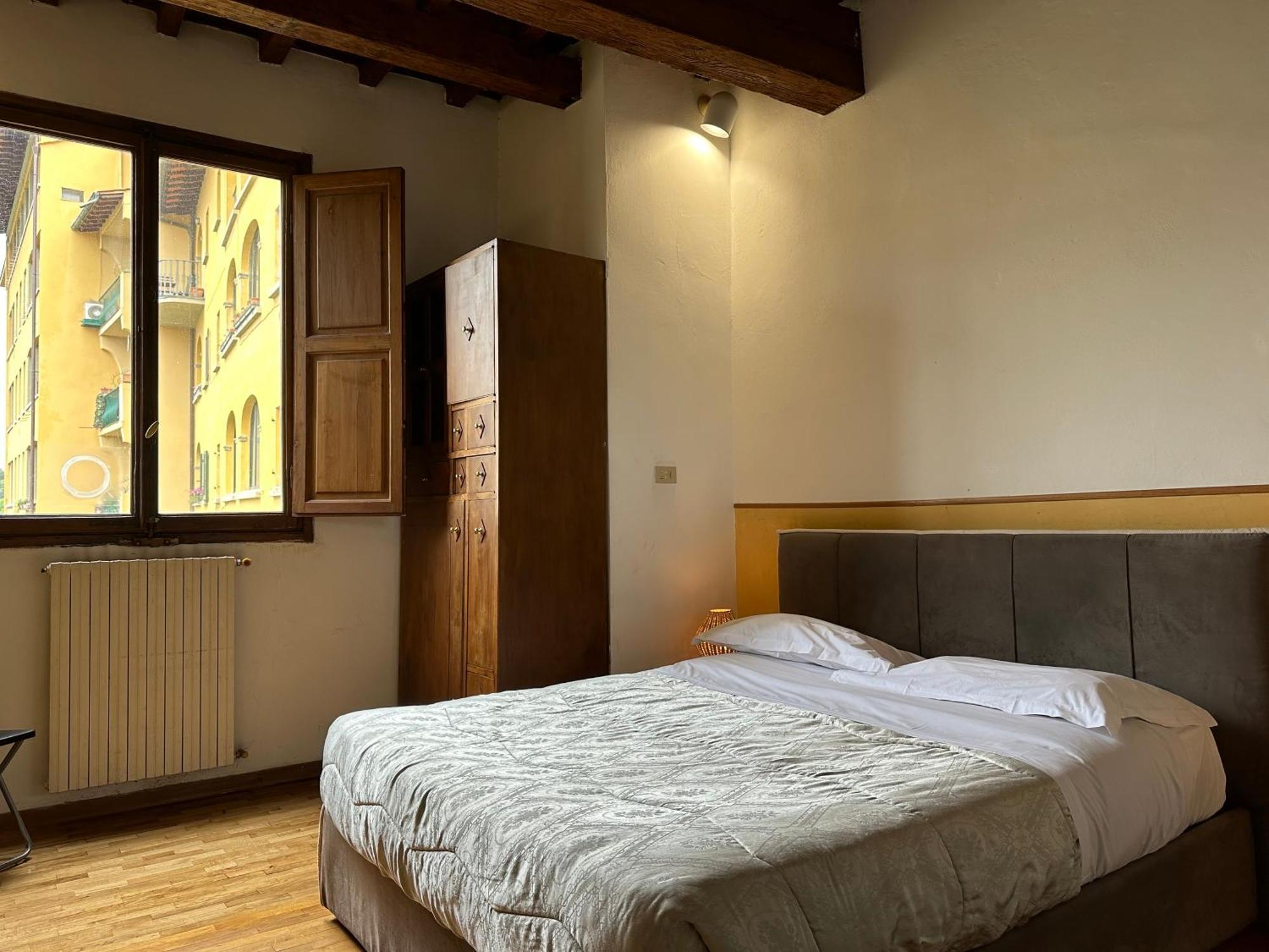 Апартаменты Ponte Vecchio Tower Флоренция Экстерьер фото