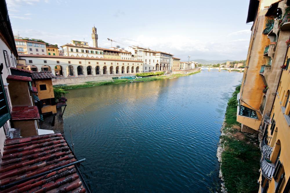 Апартаменты Ponte Vecchio Tower Флоренция Экстерьер фото